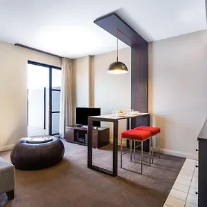 Mantra Hindmarsh Square 4* Adelaide